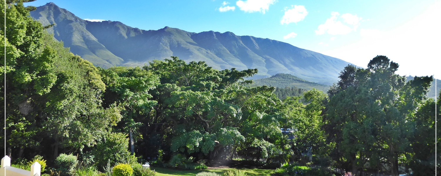 Braeside Bed and Breakfast Swellendam, View of Langeberg mountains from heritage site